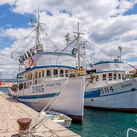 Apartman's M4 By The Sea Daire Kali