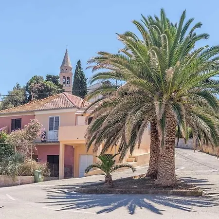 Apartman's M4 By The Sea * Kali