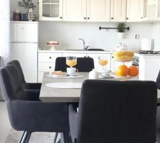 Apartman Apartman's M4 By The Sea *