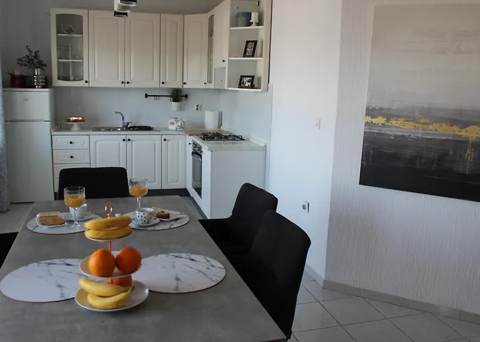 Apartman's M4 By The Sea