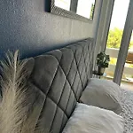Apartman's M4 By The Sea Кали