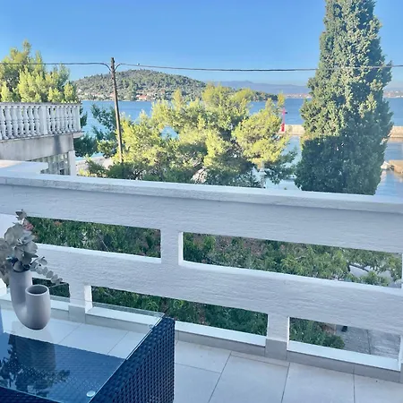 Apartman's M4 By The Sea Apartament