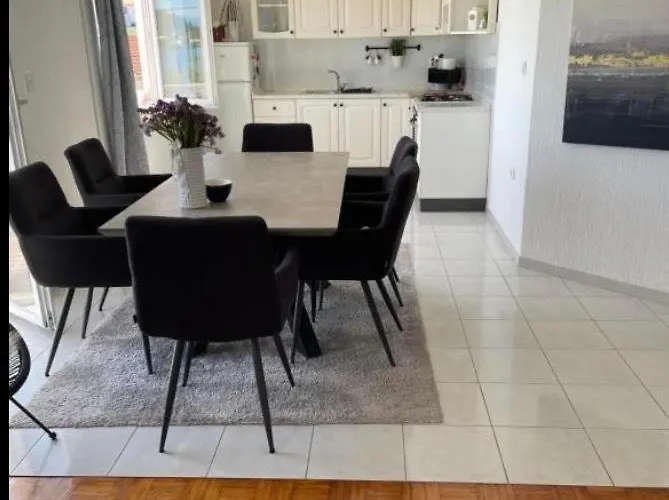 Apartman's M4 By The Sea Apartman *